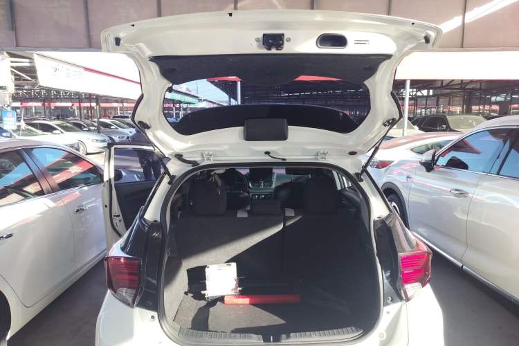 Used Toyota YARiS L 2022 X-Trail 1.5L CVT Leading PLUS Edition