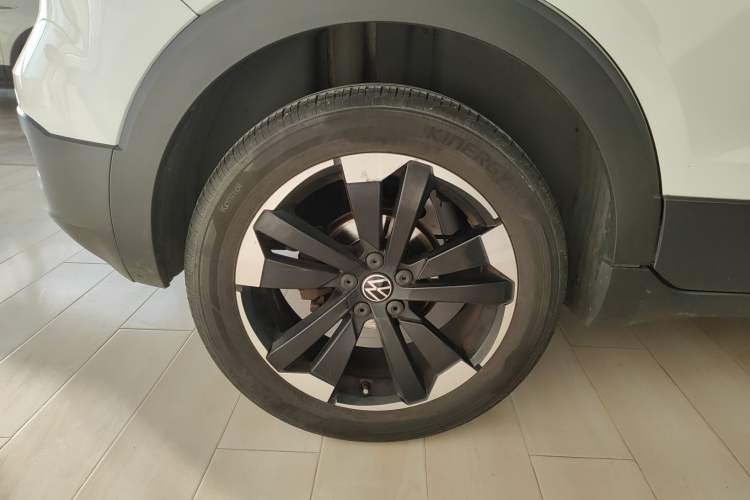 Used Volkswagen Tacqua 2023 200TSI DSG Joy-Connect Edition
