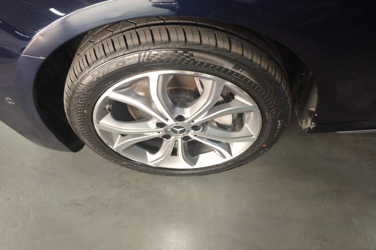 Used Mercedes-Benz E-Class 2020 E 300 L Sporty and Stylish Model