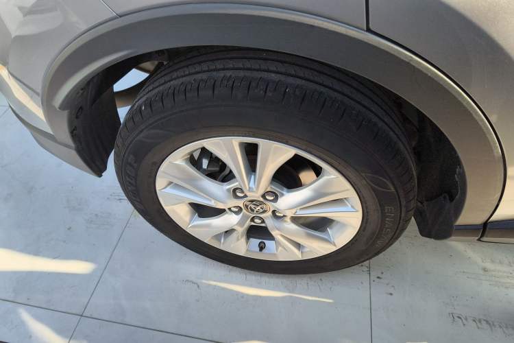 Used Toyota IZOA 2021 2.0L Enjoy Edition
