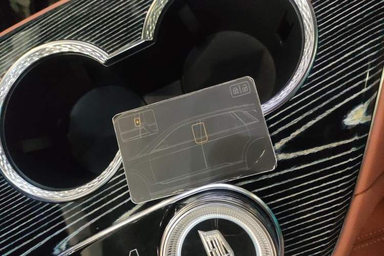 Used Cadillac OPTIQ 2024 Four-Wheel Drive Long-Range Version
