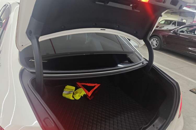 Used Mercedes-Benz E-Class 2019 E 260 L Sport Edition