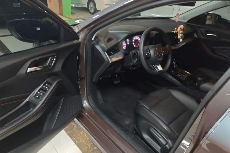 Used MG 5 2023 180 DVVT CVT Fashion Edition
