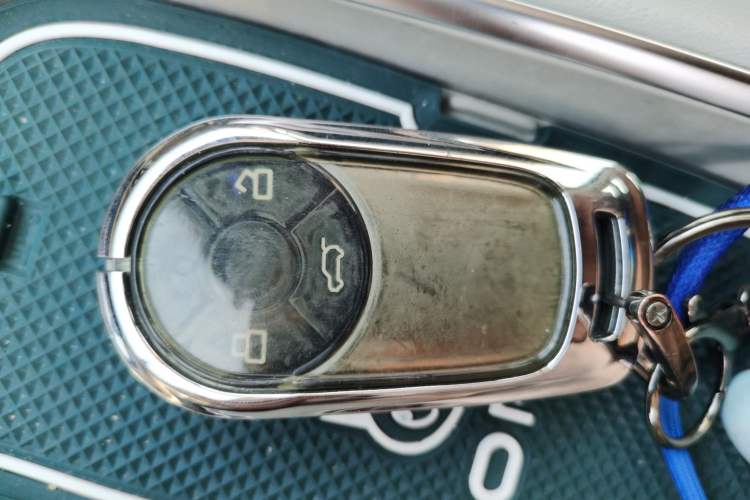 Used ORA Good Cat 2023 401 km Standard Range Prestige Version Lithium Iron Phosphate