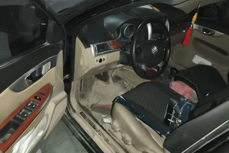 Used Buick Excelle 2013 1.5L Manual Luxury Model
