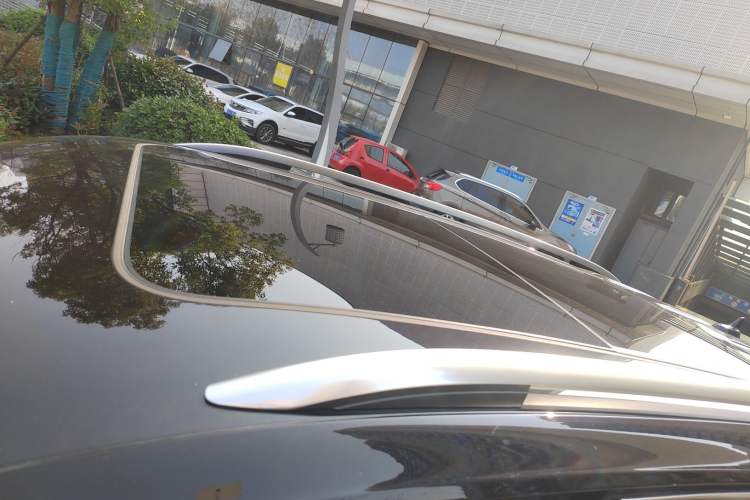 Used Volkswagen Tiguan L 2023 Restyled 330TSI Automatic Two-Wheel Drive R-Line Enhanced Comfort Version