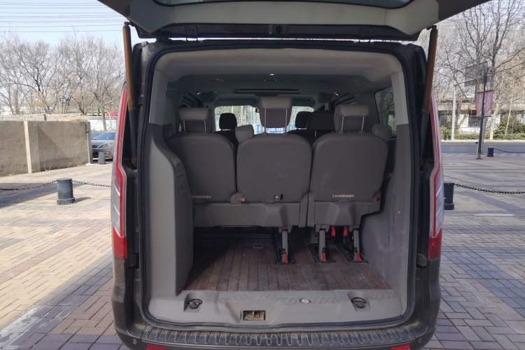 Used Ford Tourneo Custom 2017 2.0T Automatic Elite Version