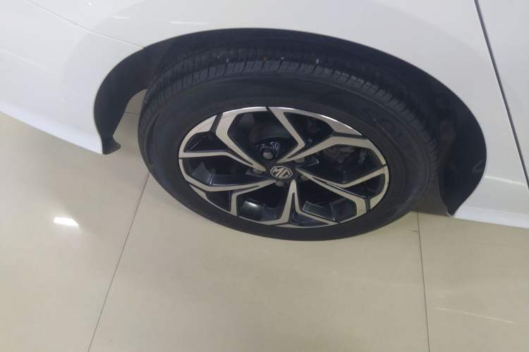 Used MG 5 2022 180 DVVT CVT Youth Style Edition
