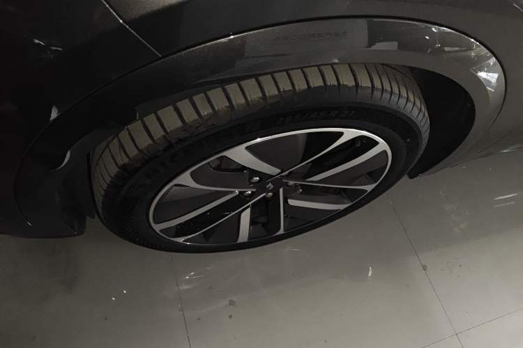 Used Li Auto L7 2024 Ultra Model
