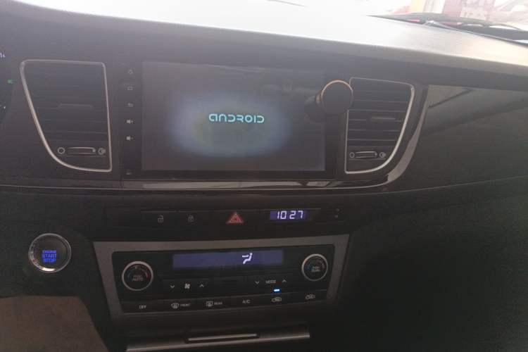 Used Hyundai Mistra 2014 1.8L Automatic Smart GLS
