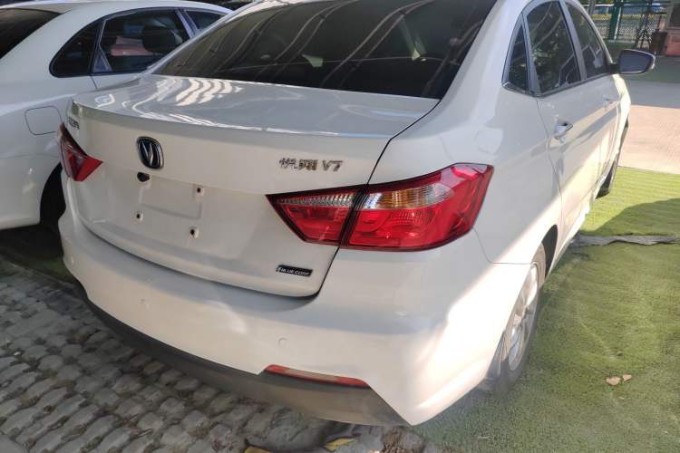 Used Changan Alsvin V7 2015 1.6L Automatic Enjoyment Model China IV Standard
