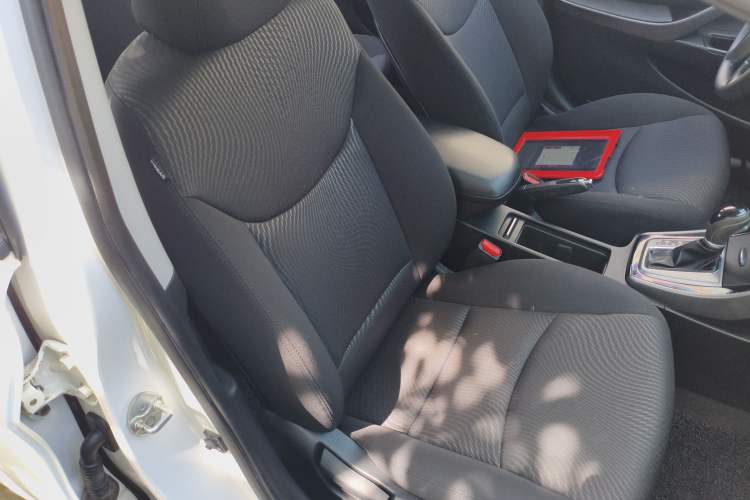 Used Hyundai Elantra 2015 1.6L Automatic Leading Model
