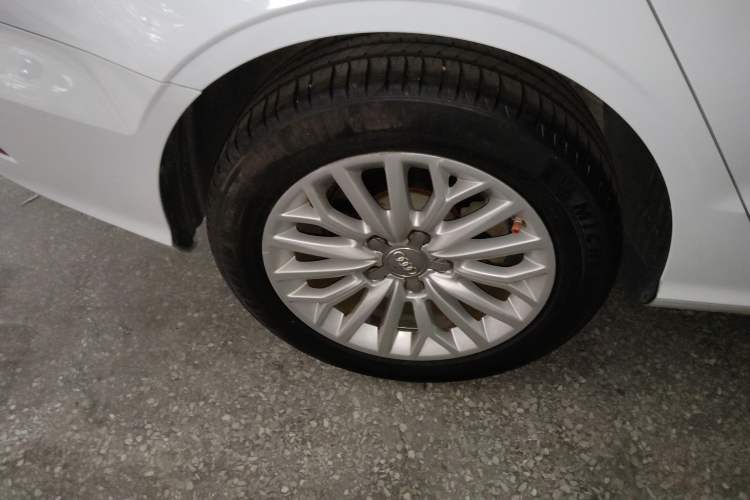 Used Audi A3 2015 Limousine 35 TFSI Millionth Anniversary Intelligent Leading Model
