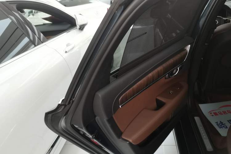 Used Volvo S90 2022 B5 Zhiyuan Luxury Edition
