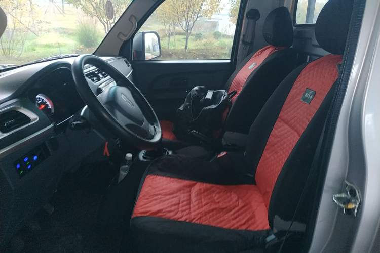 Used Jinbei Gold Card S3 2022 1.6L Flatbed Truck Standard Version 3.2 Meters SWD16MS