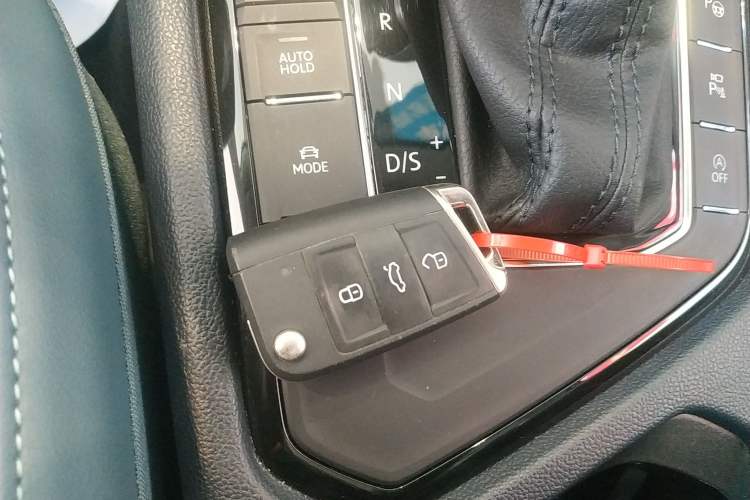 Used Volkswagen Tharu 2024 300TSI Two-Wheel-Drive Moon Luxury Edition