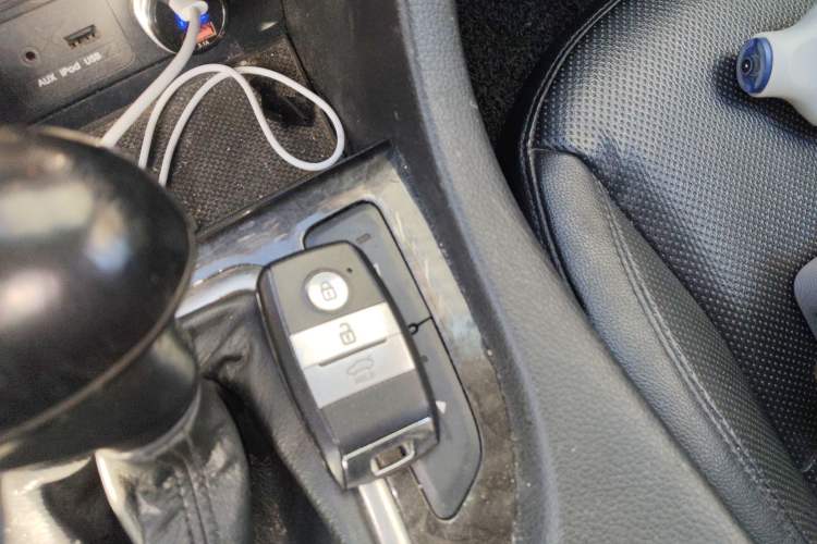 Used Kia K5 2014 2.0L Automatic LUXURY
