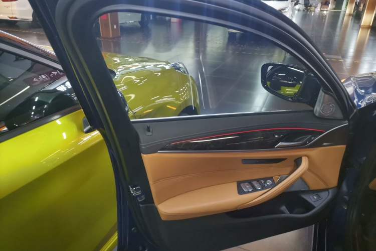 Used BMW 5 Series 2022 525Li Luxury Package
