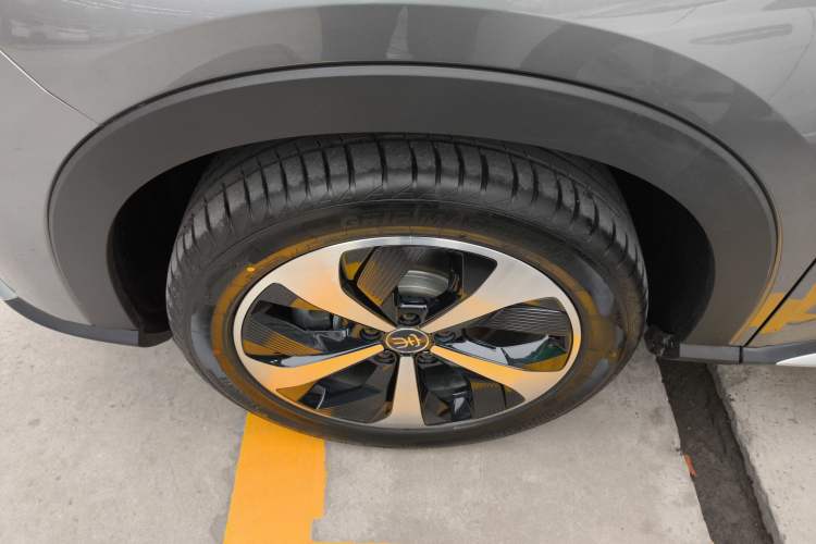 Used BYD Song PLUS New Energy 2021 EV Flagship Model
