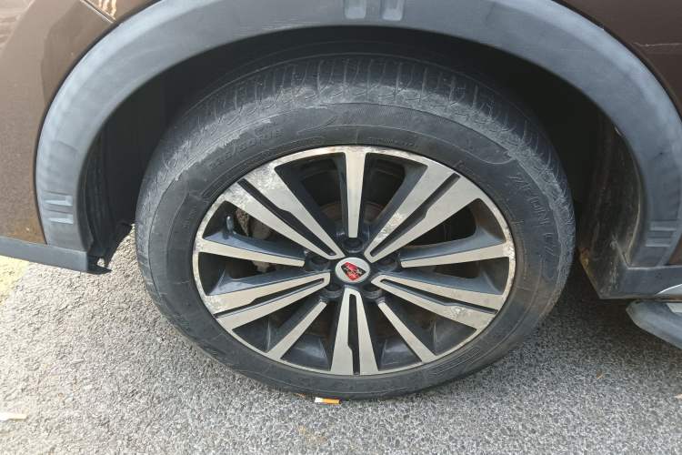 Used Roewe RX5 2019 20T Two-Wheel Drive Automatic 4G Connected Platinum Edition
