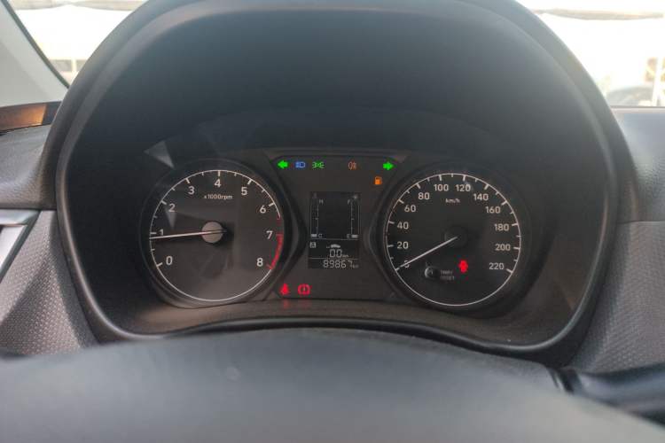 Used Hyundai Verna 2017 1.4L Manual Refreshed Version China V Standard
