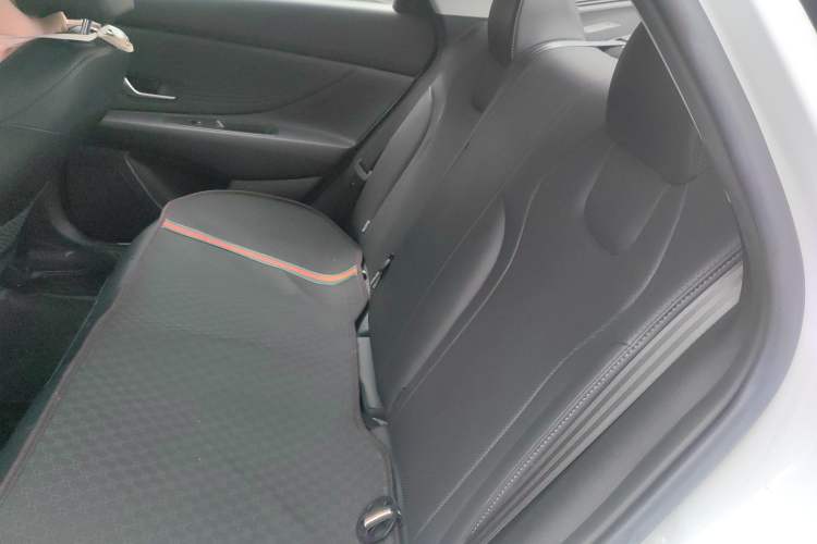 Used Hyundai Elantra 2021 1.5L CVT GLX Elite Edition
