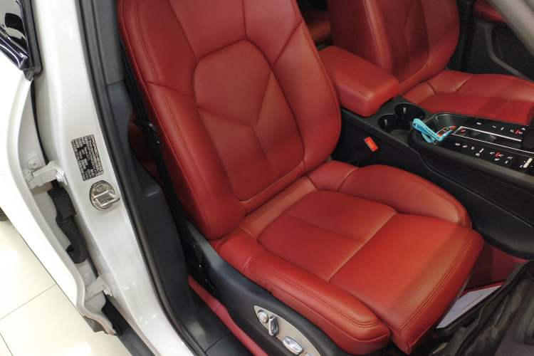 Used Porsche Macan 2024 Macan 2.0T
