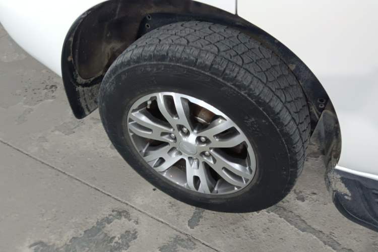 Used Ford Everest 2016 2.0T Gasoline Automatic 4x4 Luxury Edition
