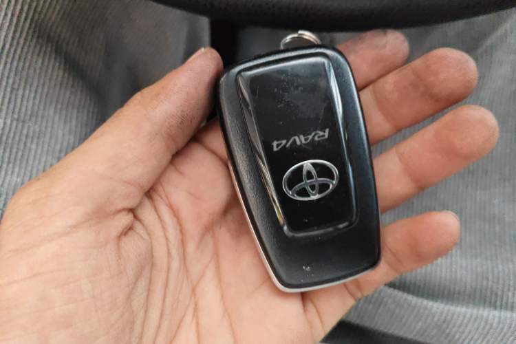 Used Toyota RAV4 2021 2.0L CVT Two-Wheel Drive Fashion Edition
