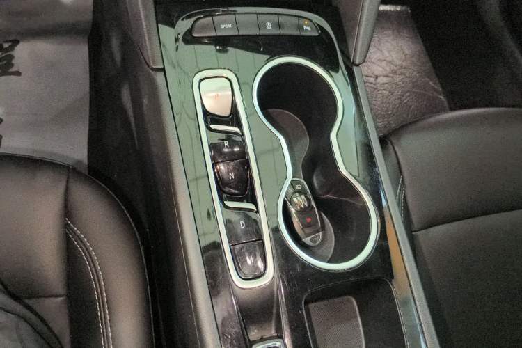 Used Buick Regal 2024 25T Deluxe Edition