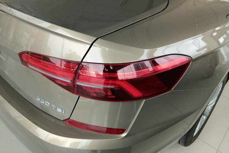 Used Volkswagen Passat 2019 330TSI Elite Edition China VI
