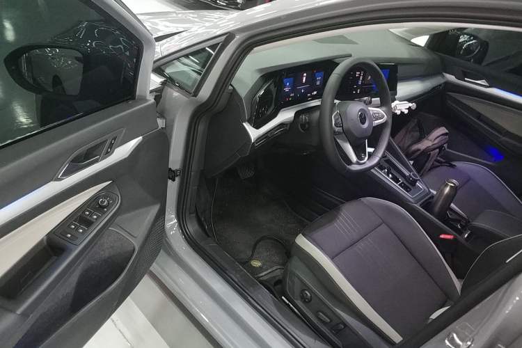 Used Volkswagen Golf 2023 Facelift 280TSI DSG Pro
