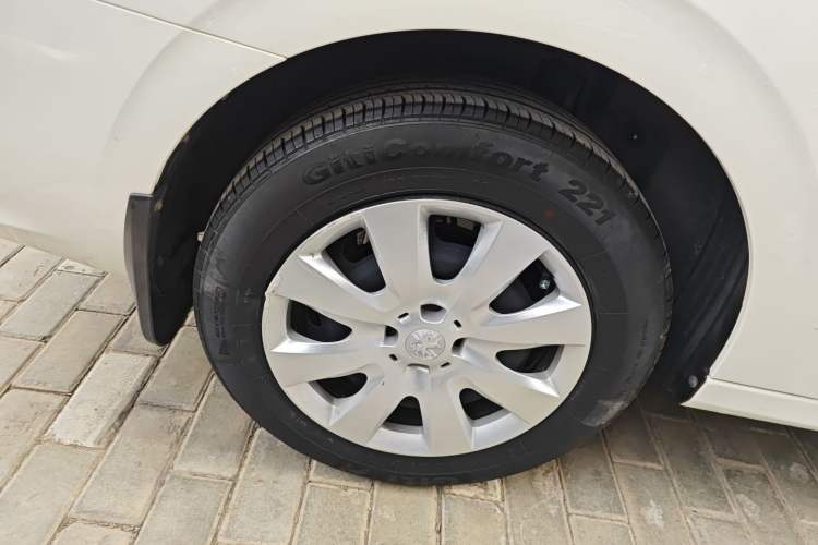 Used Peugeot 301 2014 1.6L Manual Comfort Edition
