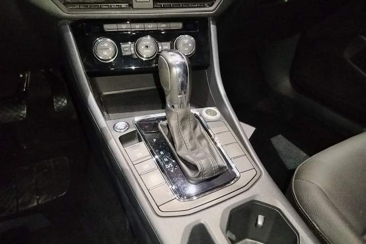 Used Volkswagen Bora 2019 Revised Version 1.5L Automatic Elite Edition China VI Standard
