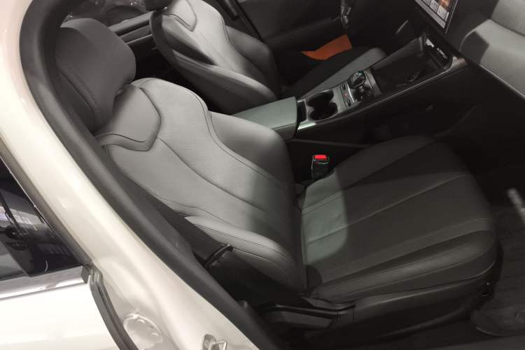 Used BYD Qin PLUS 2025 DM-i Smart Drive 55KM Beyond Model
