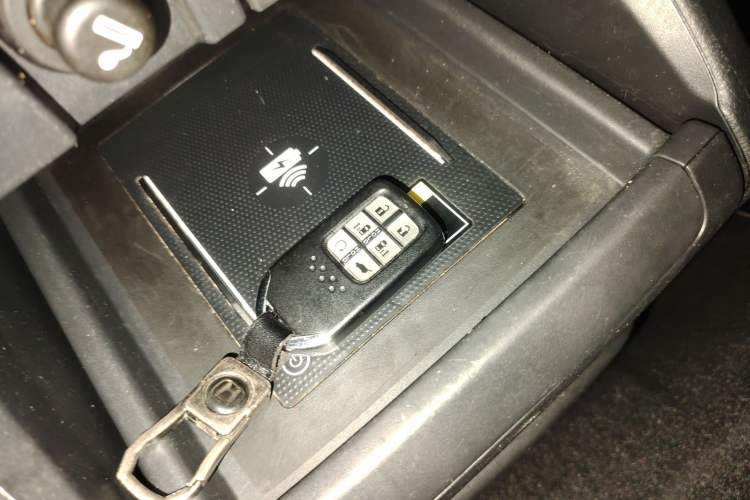 Used Honda Elysion 2022 2.0L eHEV Luxury First Edition