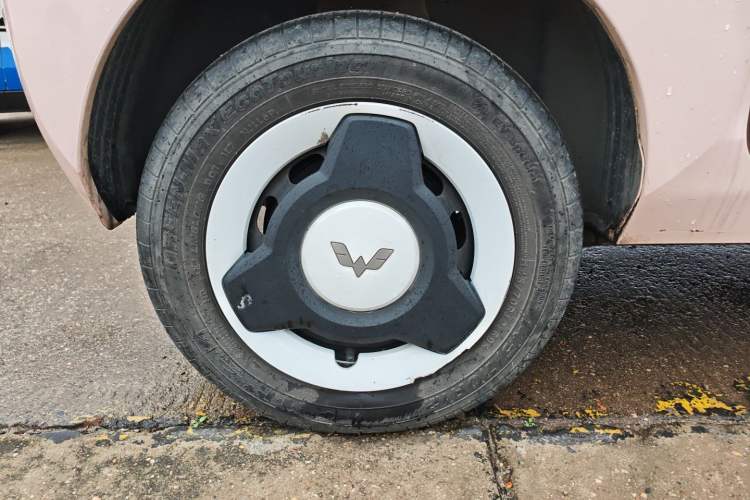 Used Wuling Hongguang MINIEV 2022 Macaron Premium Model – Lithium Ternary Battery