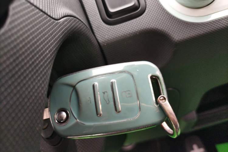 Used Wuling Hongguang MINIEV 2022 Macaron Fashion Model Lithium Iron Phosphate
