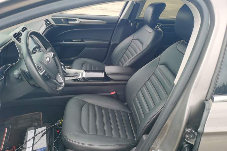 Used Ford Mondeo 2013 2.0L GTDi 200 Fashion Edition
