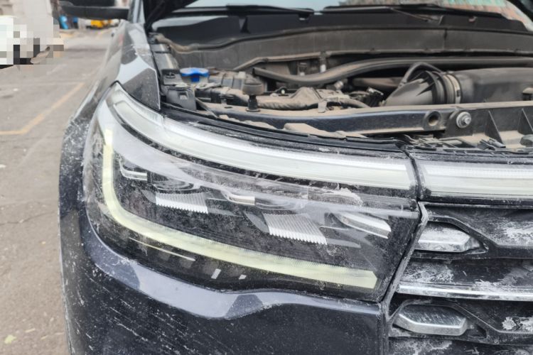 Used Ford Explorer 2023 EcoBoost 285 Four-Wheel Drive Titanium Edition 7-Seater
