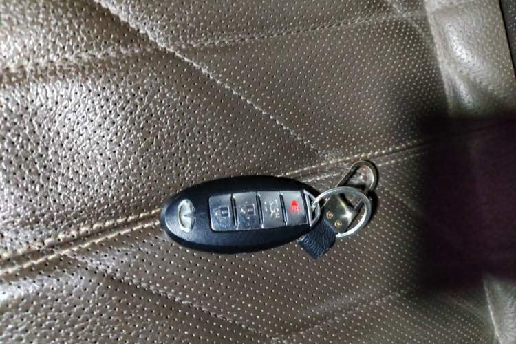 Used Infiniti QX70 2013 3.7L Standard Edition