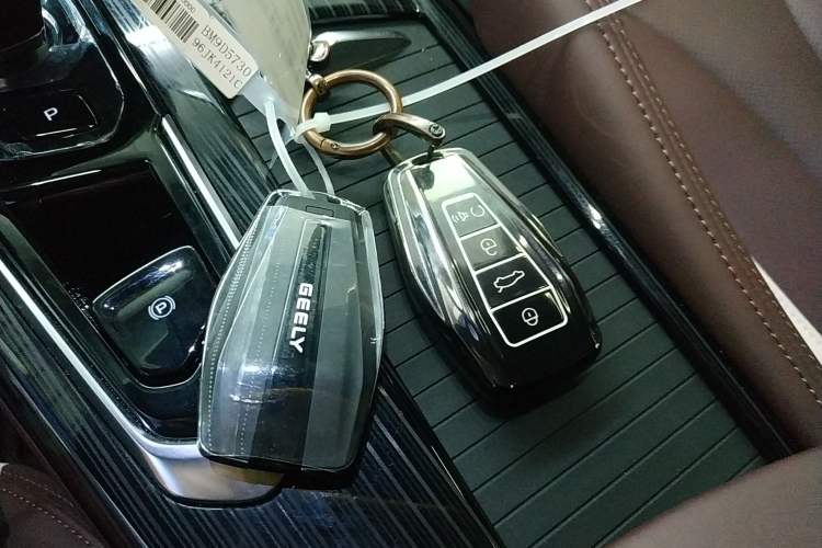 Used Geely Auto Monjaro L 2024 2.0TD High-Power Automatic Two-Wheel Drive Yunqi Version