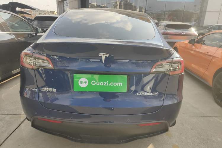 Used Tesla Model Y 2021 Long-Range All-Wheel-Drive Version 3D7
