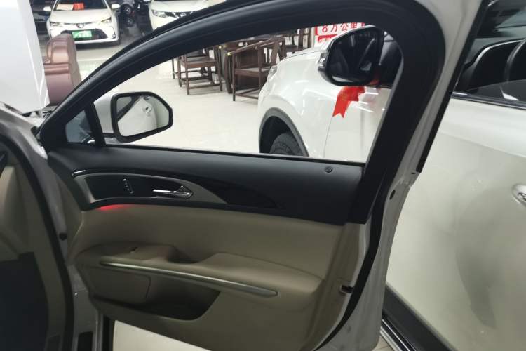 Used Lincoln MKZ 2014 2.0T Luxury Edition
