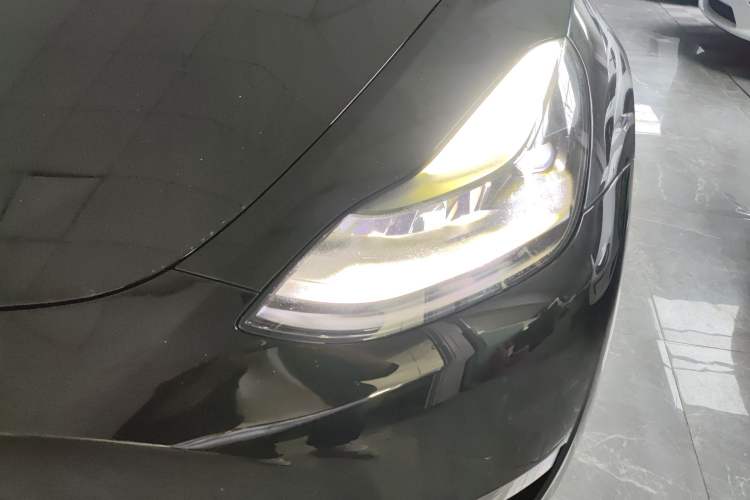 Used Tesla Model Y 2021 Standard Range Rear-Wheel Drive Version