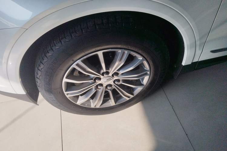 Used Cadillac XT5 2018 25T Luxury Model