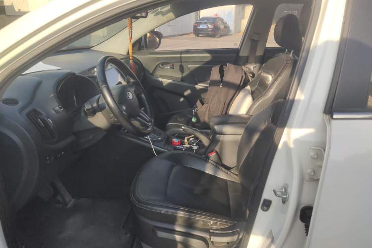 Used Kia Sportage R 2014 2.0L Automatic Two-Wheel Drive DLX
