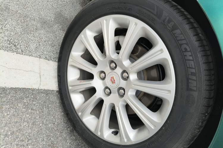 Used Cadillac XTS 2014 28T Luxury Model