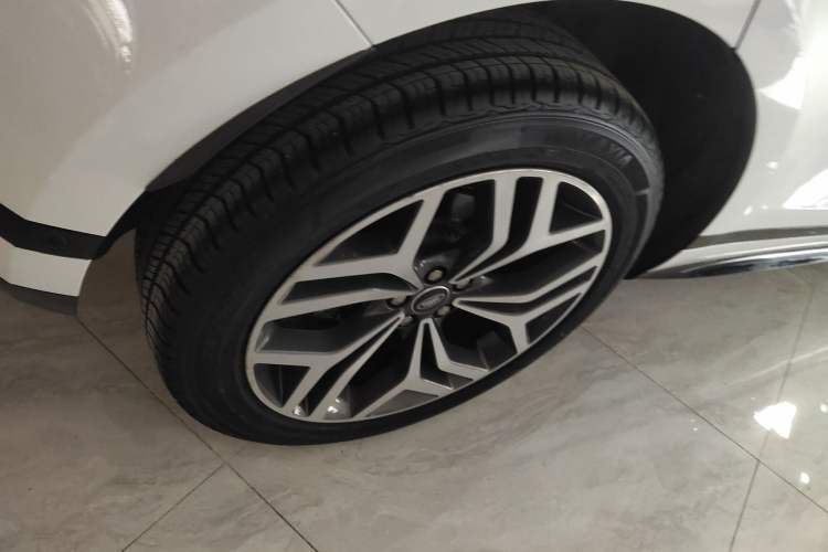 Used Land Rover Range Rover Evoque 2020 249 PS R-DYNAMIC SE Sport Technology Edition
