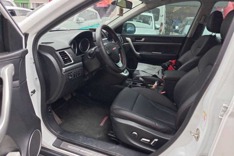 Used Haval H6 2015 Sport Edition 1.5T Automatic Two-Wheel Drive Luxury Model
